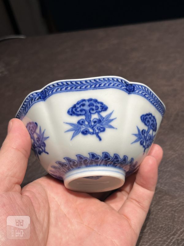 清乾隆 青花灵芝纹碗 - 图9